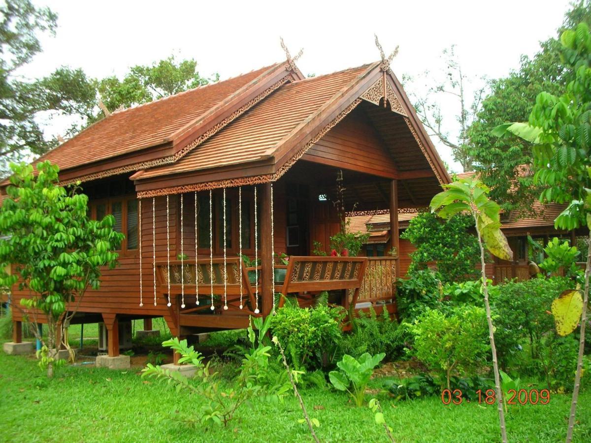 Phet Ban Suan Hotel Koh Chang Exterior photo